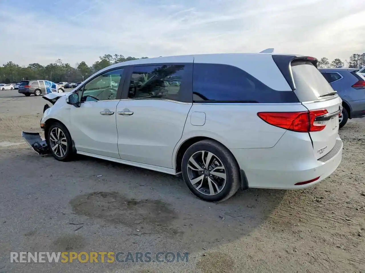 2 Photograph of a damaged car 5FNRL6H8XRB068946 HONDA ODYSSEY 2024