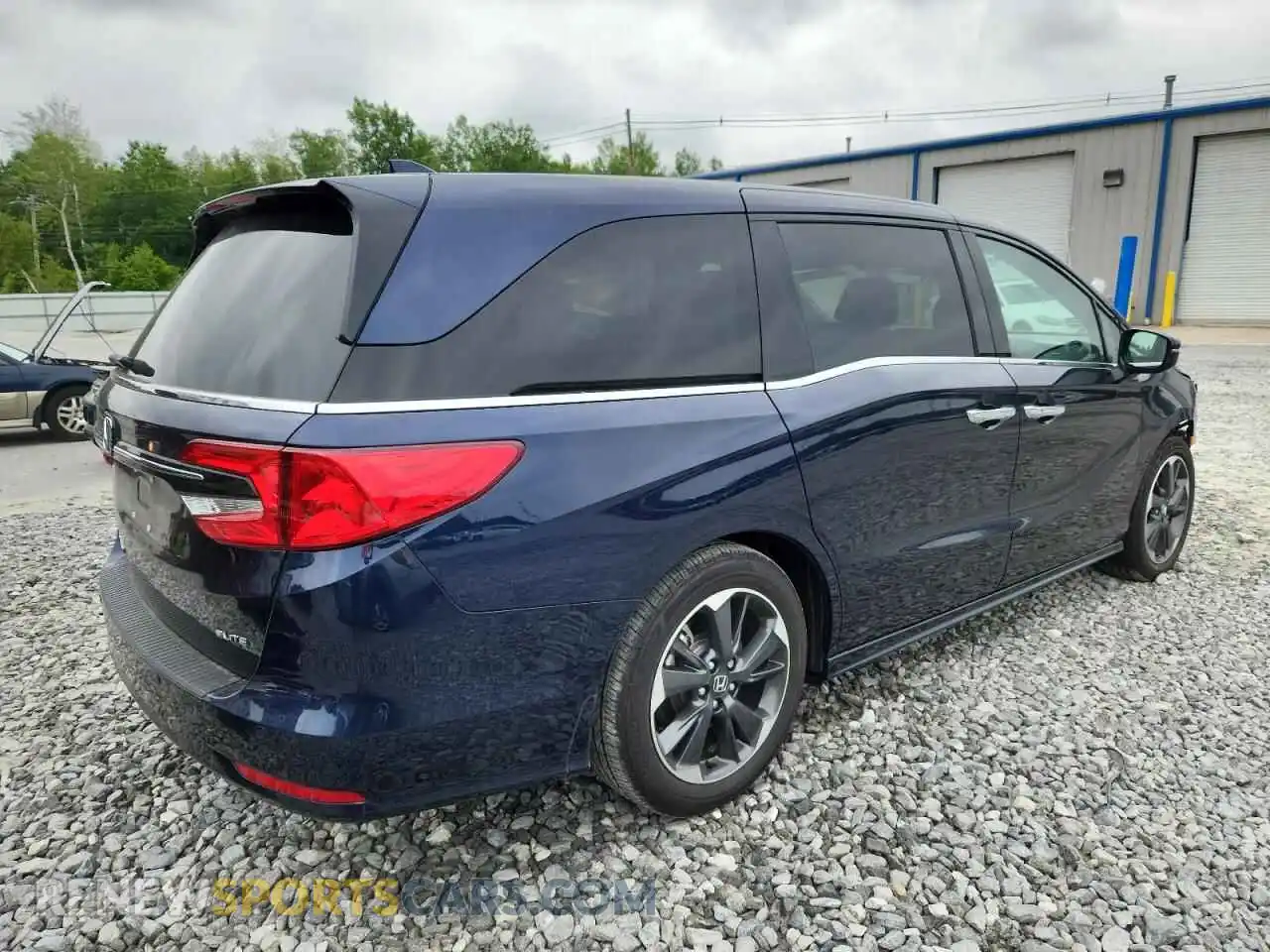 3 Photograph of a damaged car 5FNRL6H91RB015996 HONDA ODYSSEY 2024