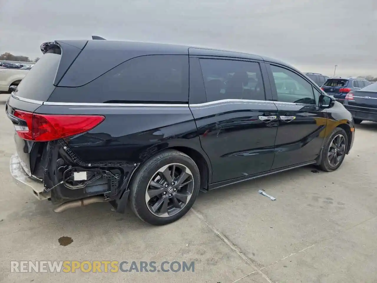 3 Photograph of a damaged car 5FNRL6H94RB010646 HONDA ODYSSEY 2024