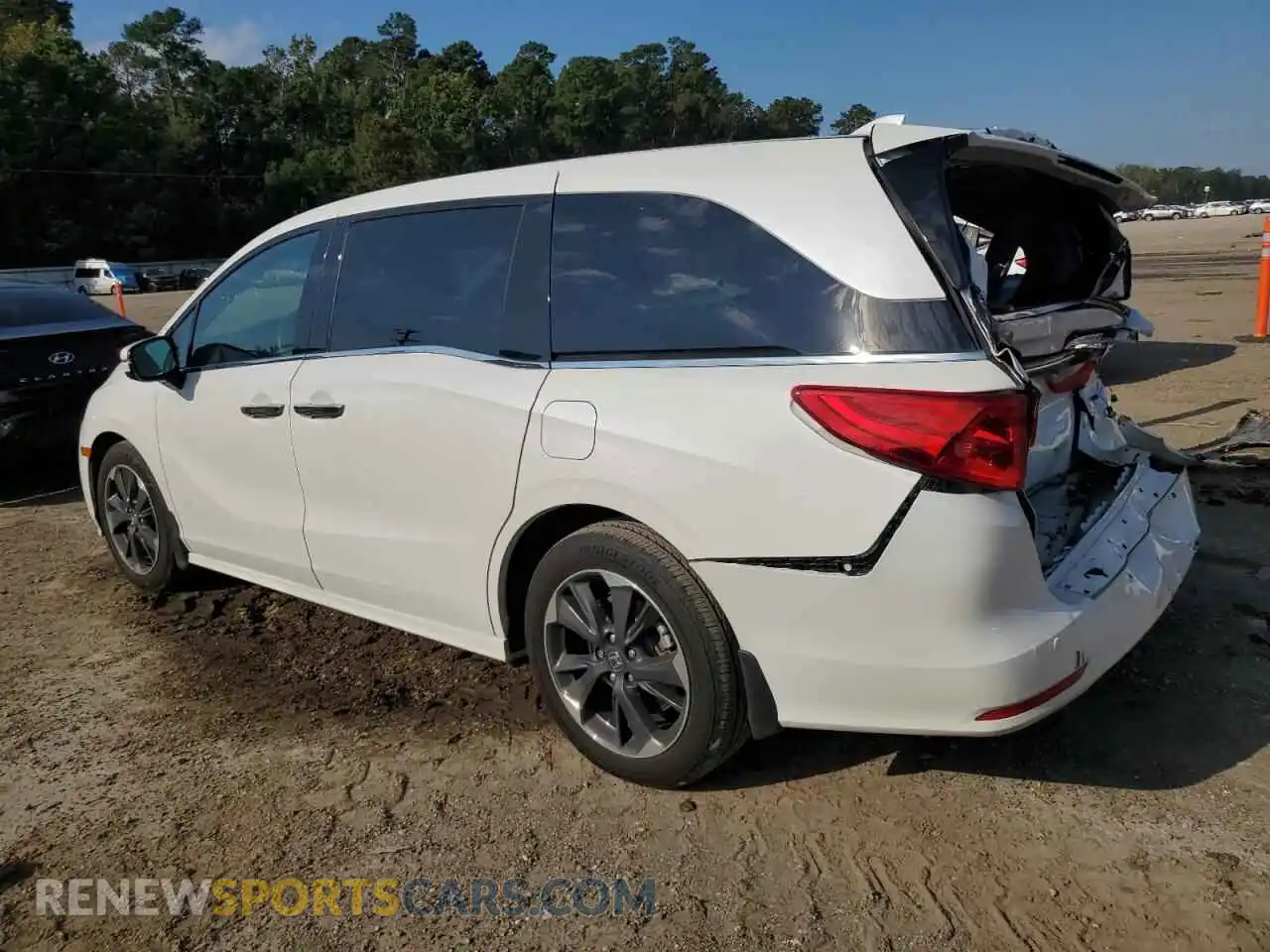 2 Photograph of a damaged car 5FNRL6H94RB074430 HONDA ODYSSEY 2024
