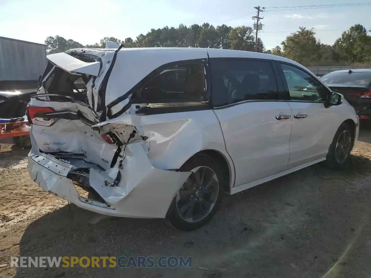 3 Photograph of a damaged car 5FNRL6H94RB074430 HONDA ODYSSEY 2024