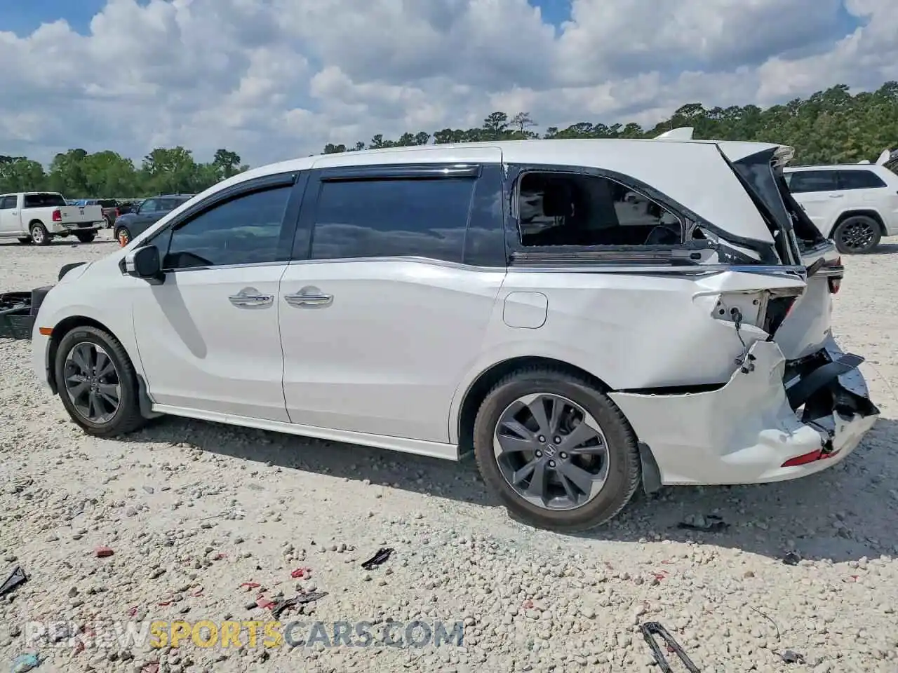 2 Photograph of a damaged car 5FNRL6H95RB020585 HONDA ODYSSEY 2024