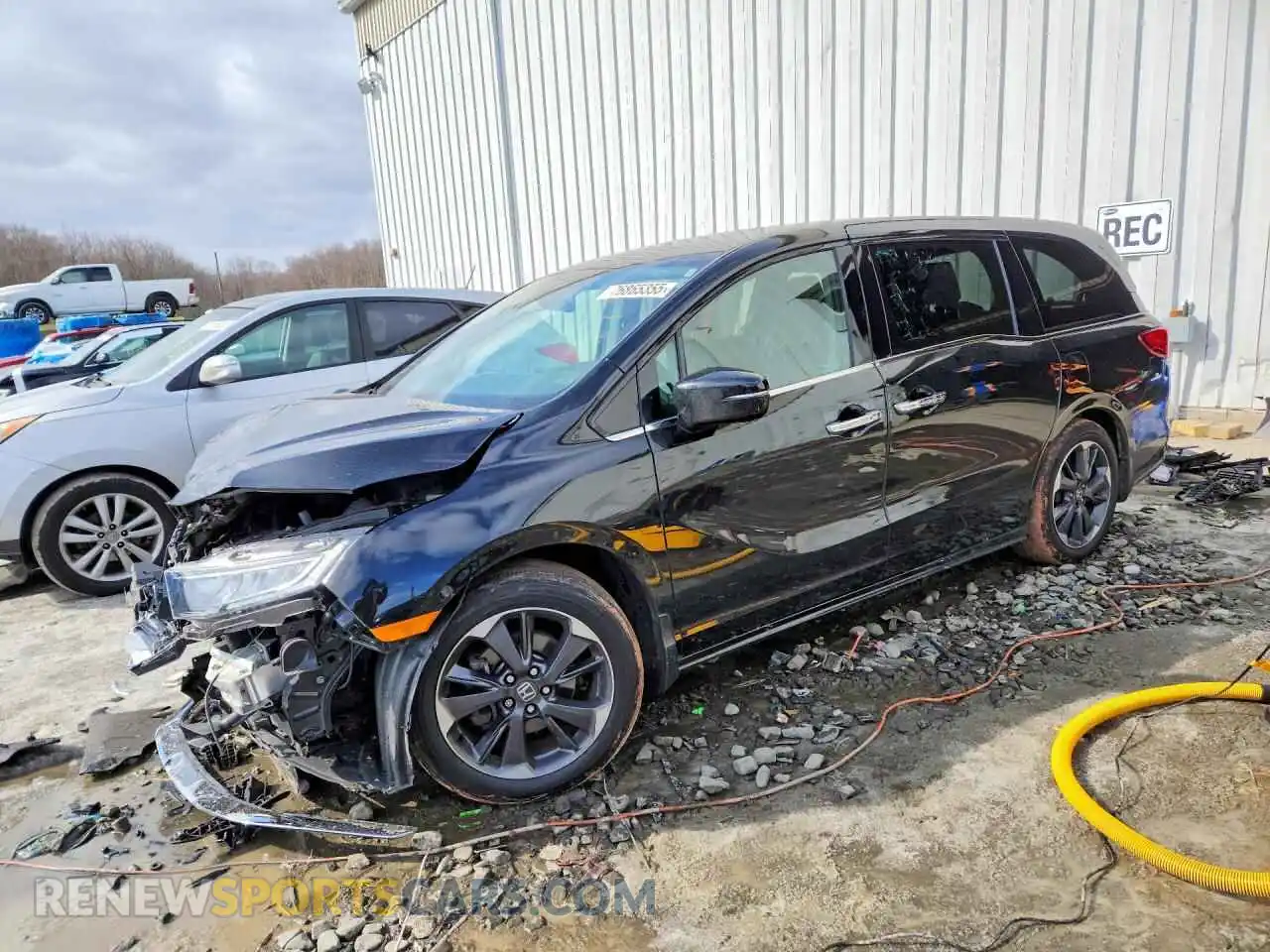 1 Photograph of a damaged car 5FNRL6H96RB002578 HONDA ODYSSEY 2024