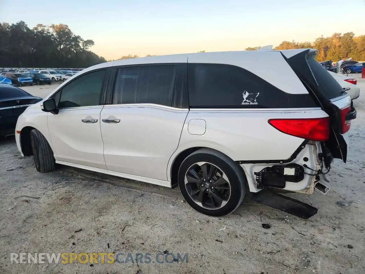 2 Photograph of a damaged car 5FNRL6H96RB017288 HONDA ODYSSEY 2024
