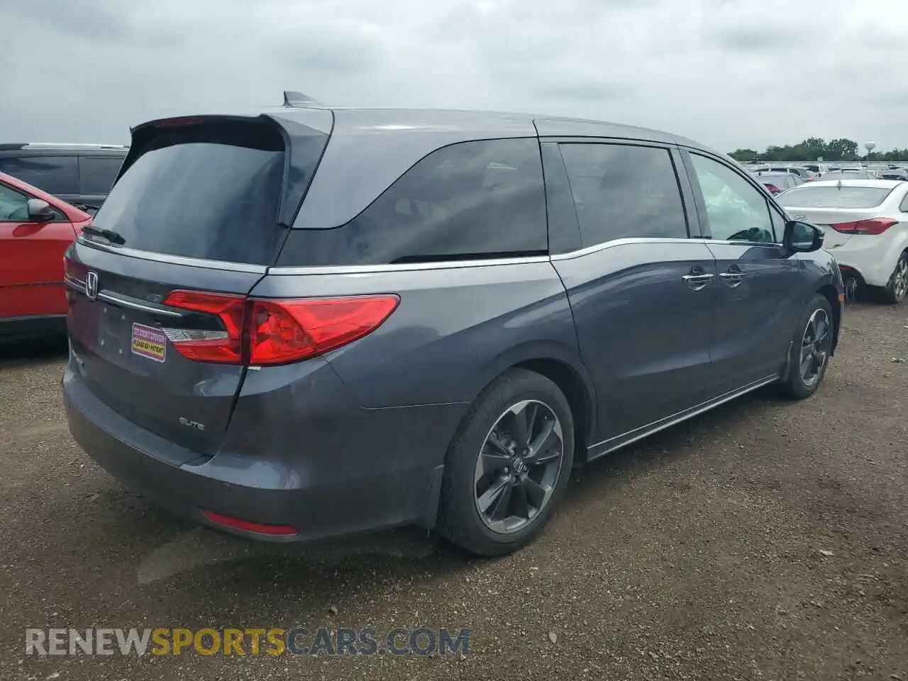3 Photograph of a damaged car 5FNRL6H97RB027179 HONDA ODYSSEY 2024