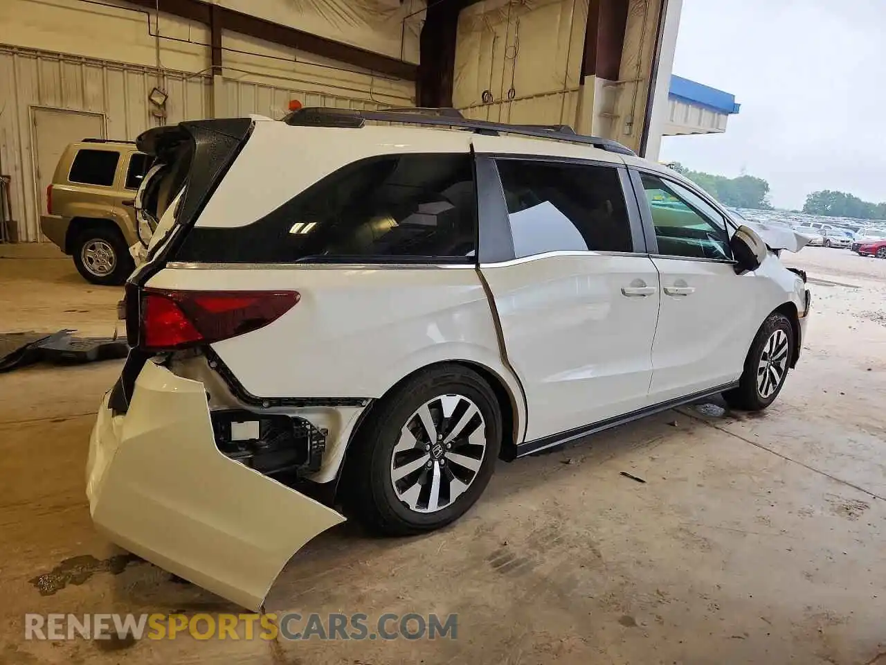 3 Photograph of a damaged car 5FNRL6H64SB036093 HONDA ODYSSEY 2025