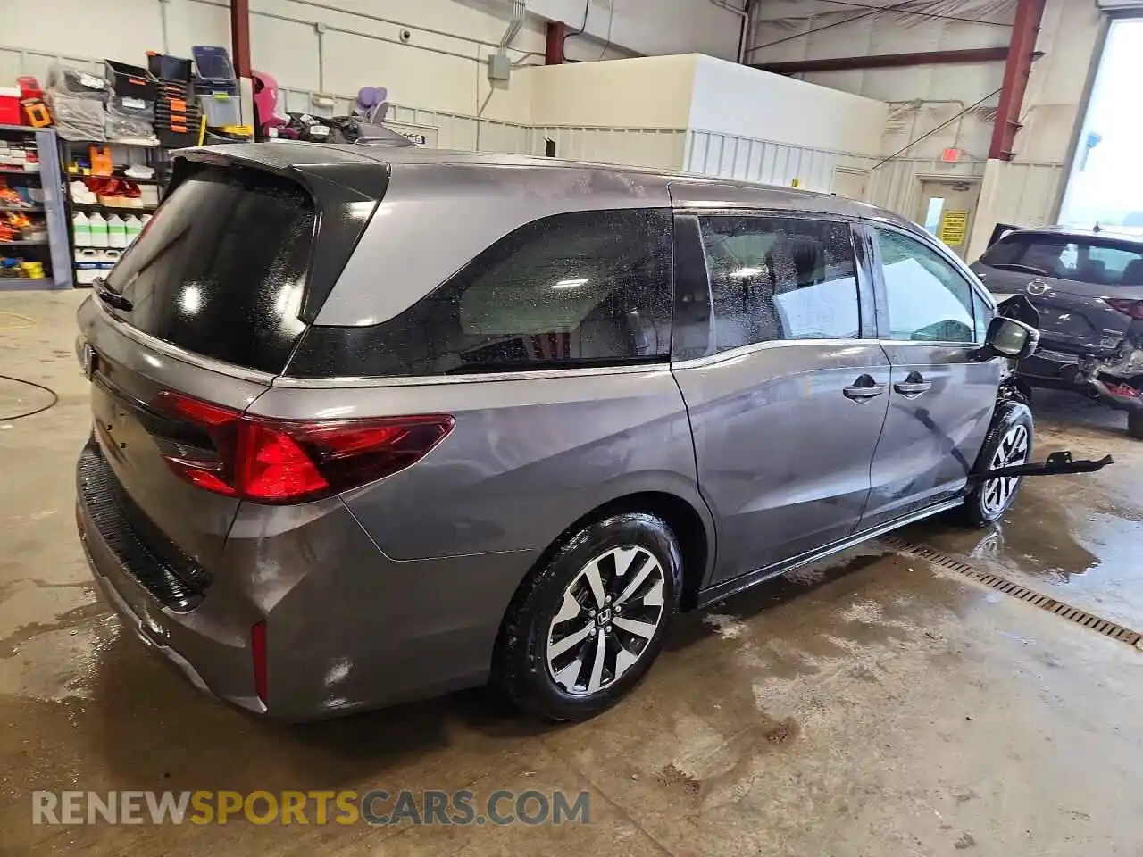 3 Photograph of a damaged car 5FNRL6H64SB058160 HONDA ODYSSEY 2025