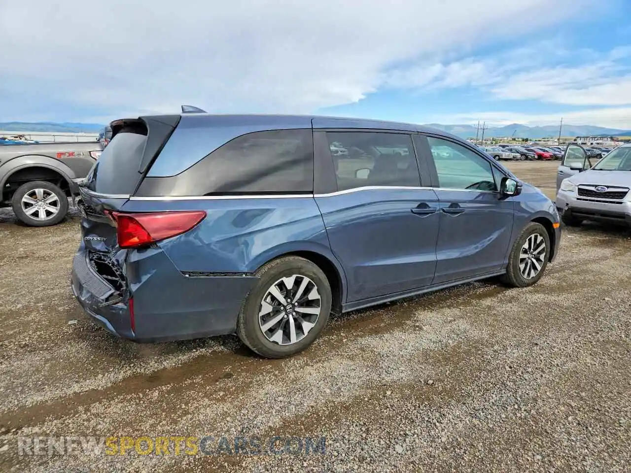 3 Photograph of a damaged car 5FNRL6H65SB059172 HONDA ODYSSEY 2025