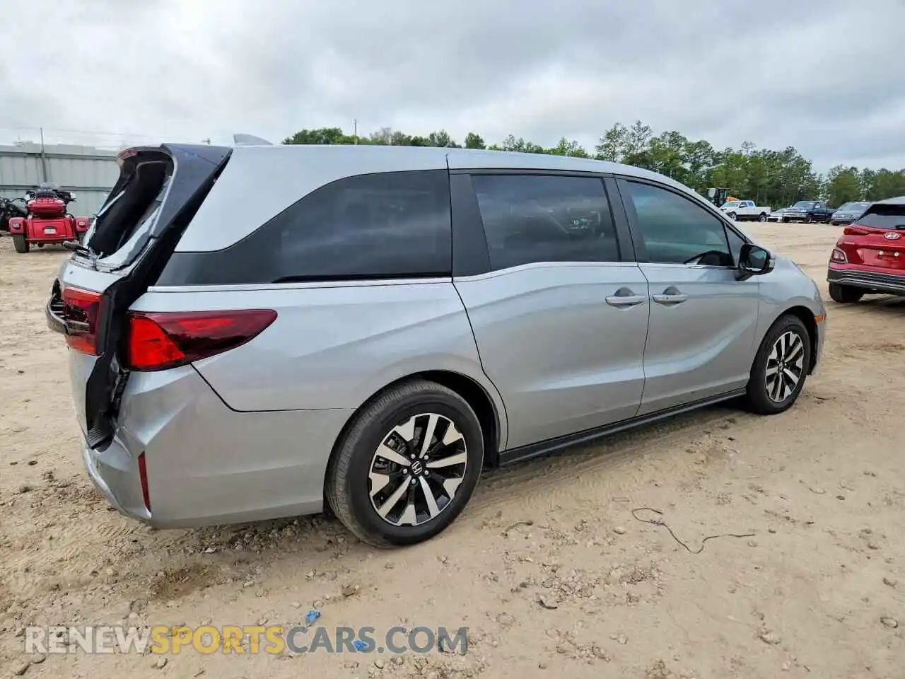 3 Photograph of a damaged car 5FNRL6H65SB060340 HONDA ODYSSEY 2025
