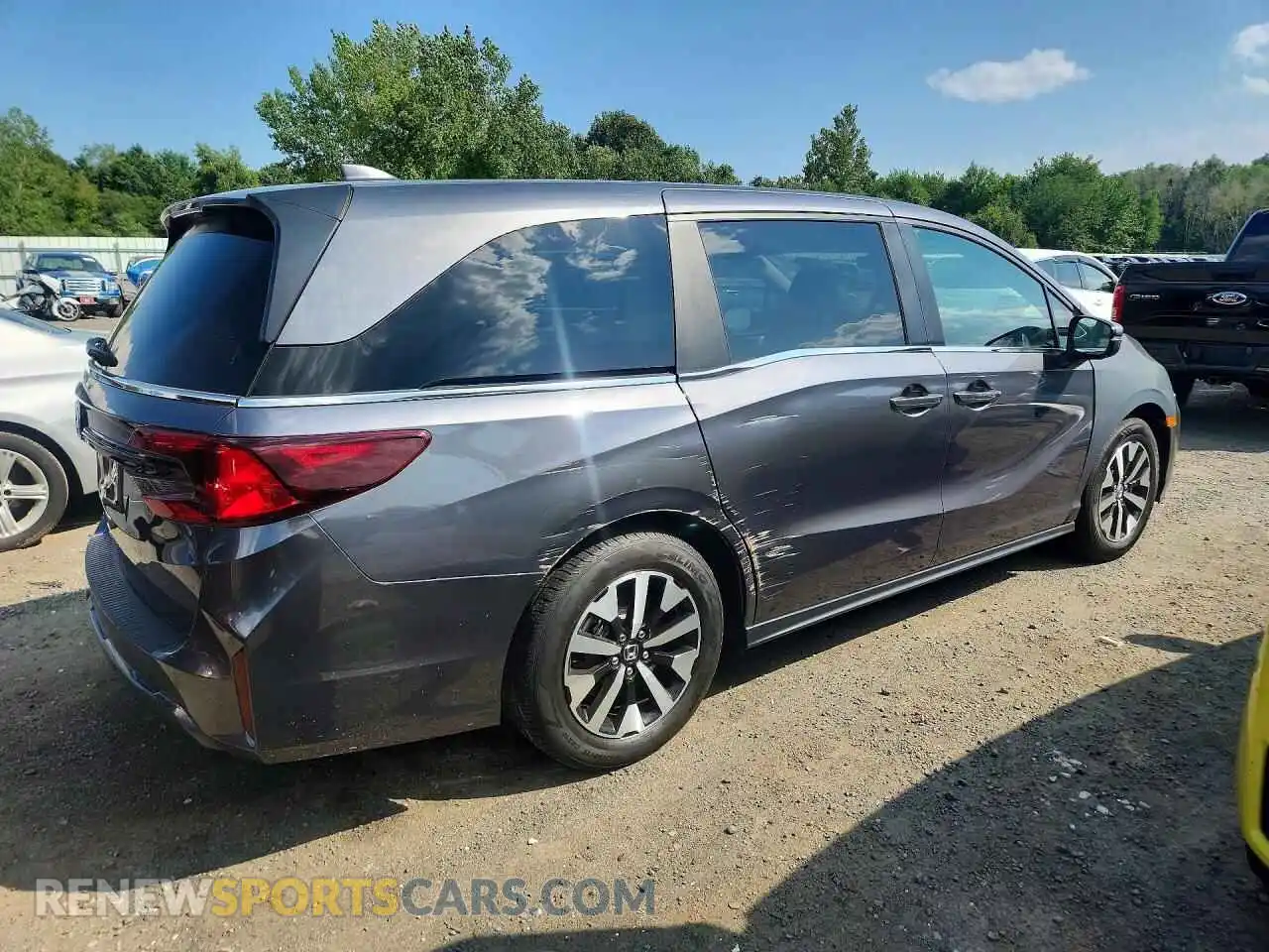 3 Photograph of a damaged car 5FNRL6H65SB075730 HONDA ODYSSEY 2025