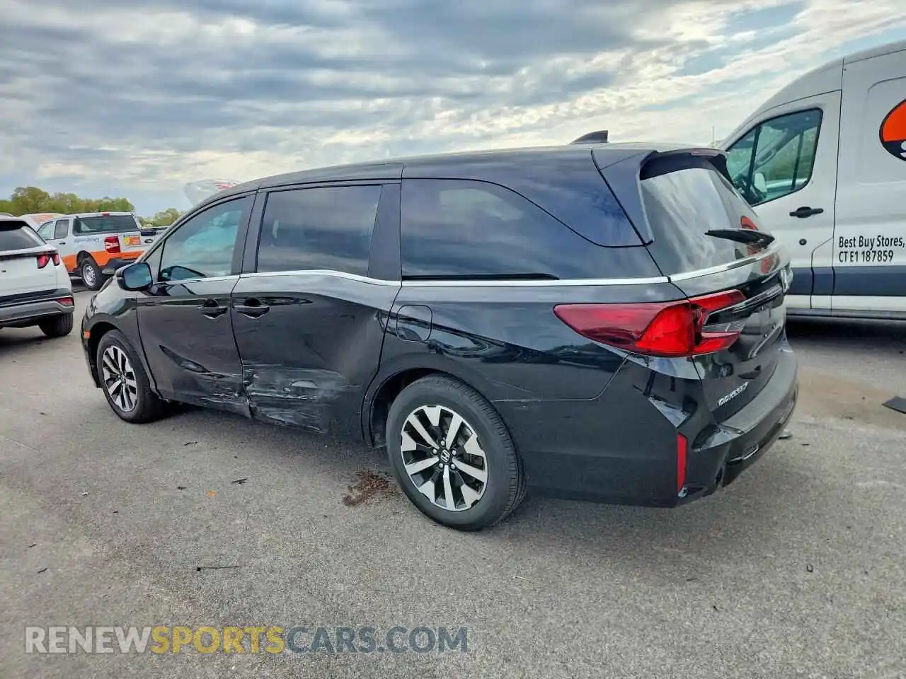2 fotografías del automóvil dañado 5FNRL6H65SB077364 HONDA ODYSSEY 2025