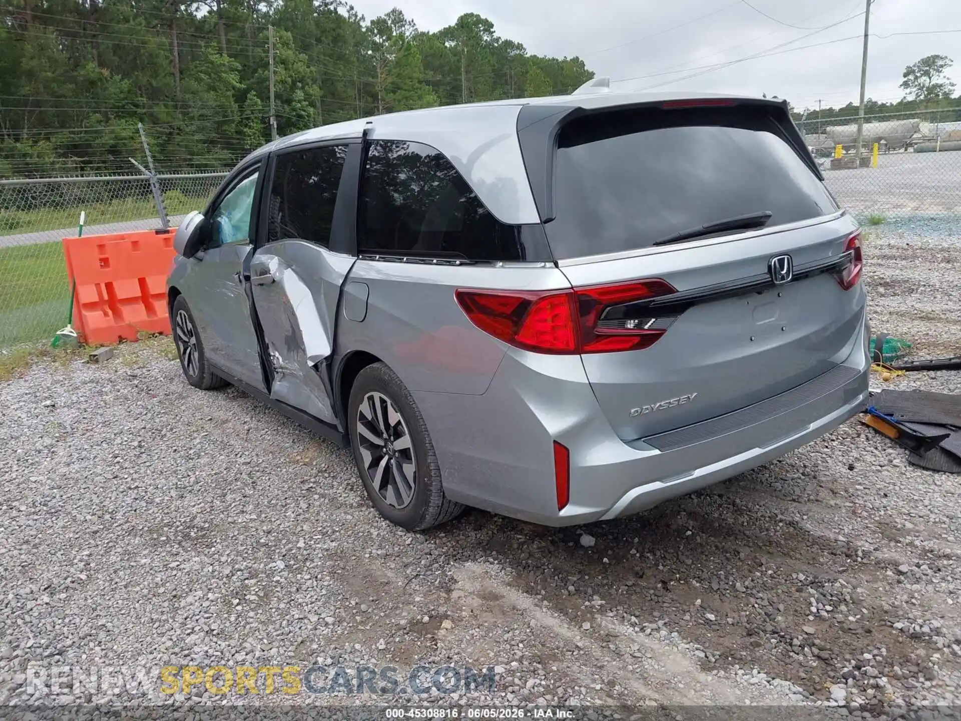 3 Photograph of a damaged car 5FNRL6H65SB084444 HONDA ODYSSEY 2025