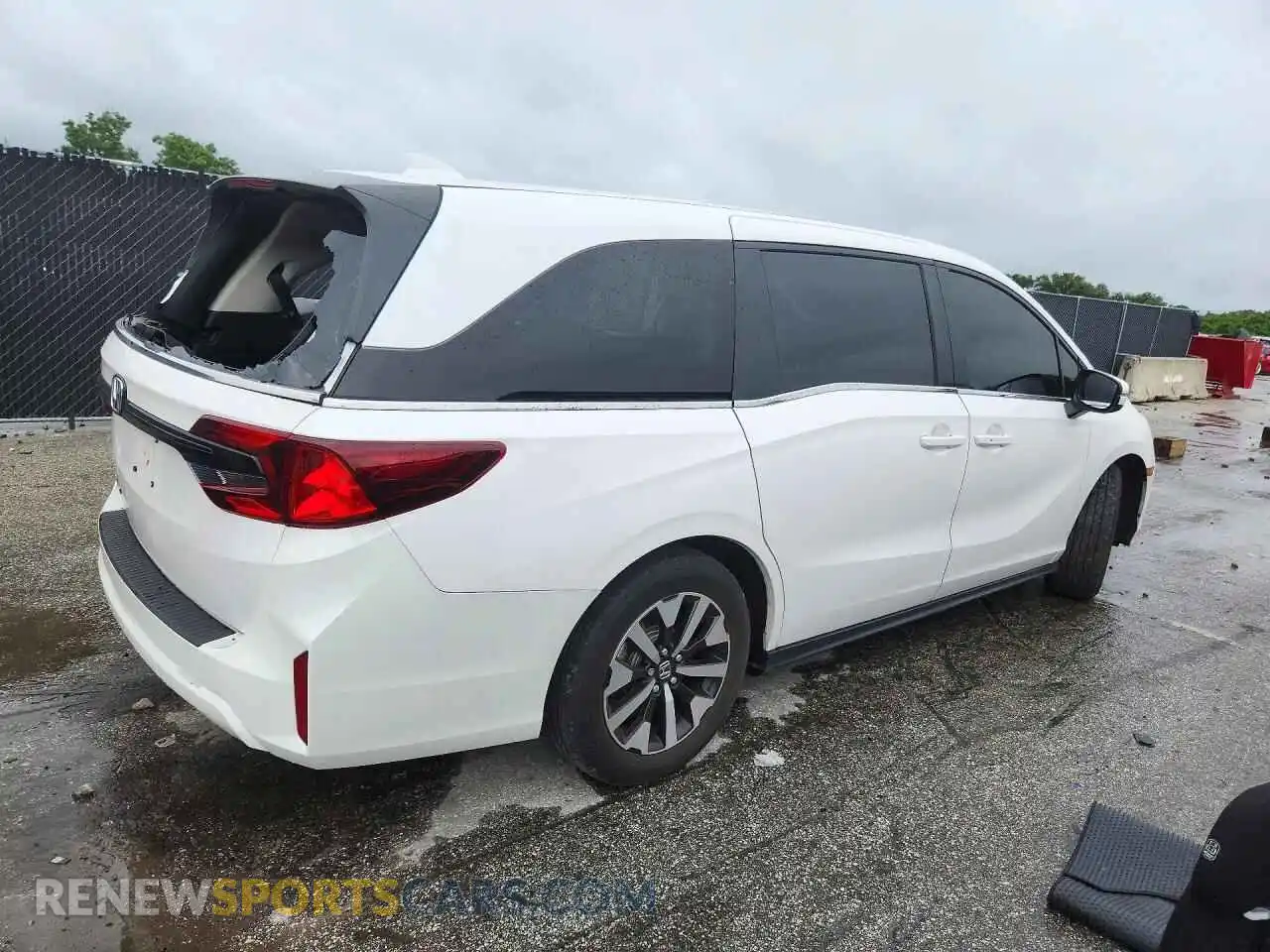 3 fotografías del automóvil dañado 5FNRL6H67SB059089 HONDA ODYSSEY 2025