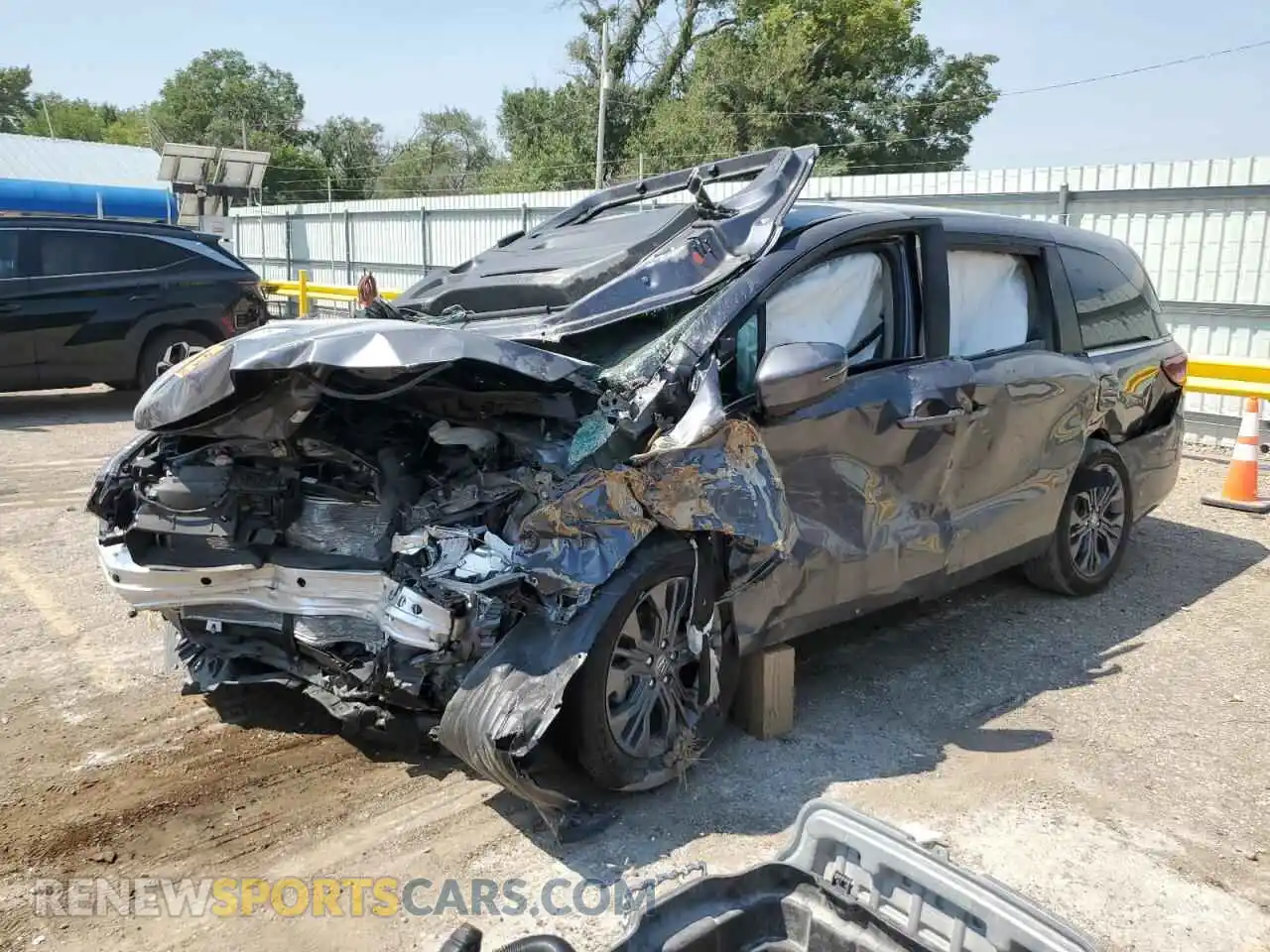 1 Photograph of a damaged car 5FNRL6H80SB014352 HONDA ODYSSEY 2025