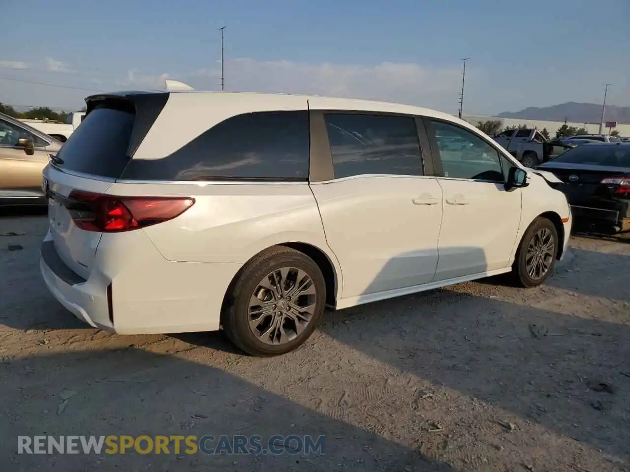 3 Фотография поврежденного автомобиля 5FNRL6H82SB004745 HONDA ODYSSEY 2025