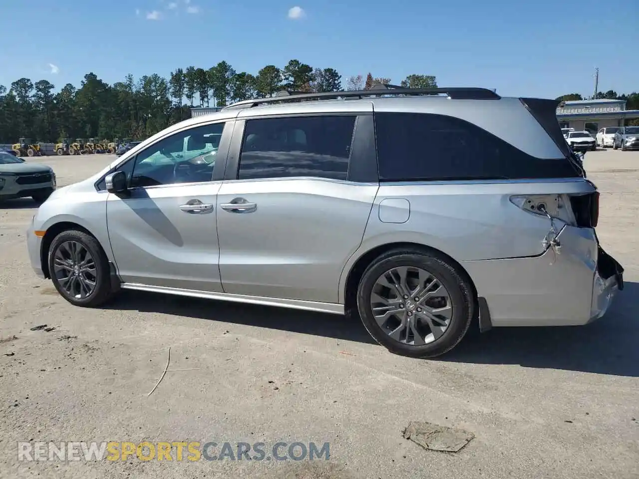 2 Photograph of a damaged car 5FNRL6H86SB025758 HONDA ODYSSEY 2025