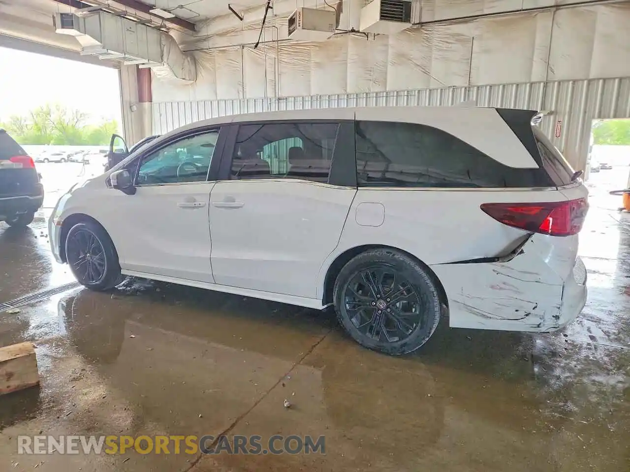 2 Photograph of a damaged car 5FNRL6H88SB065713 HONDA ODYSSEY 2025