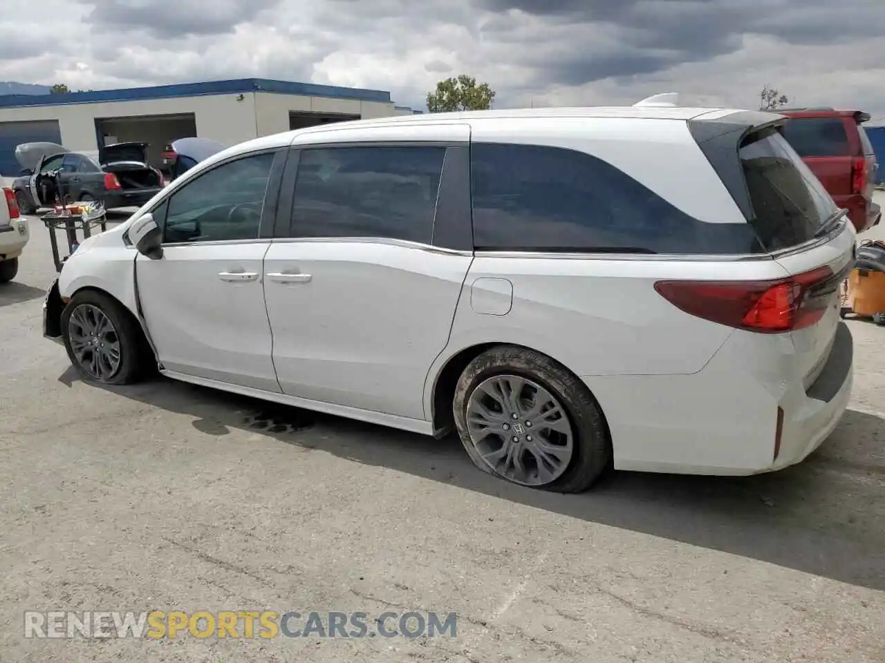 2 Фотография поврежденного автомобиля 5FNRL6H89SB004709 HONDA ODYSSEY 2025