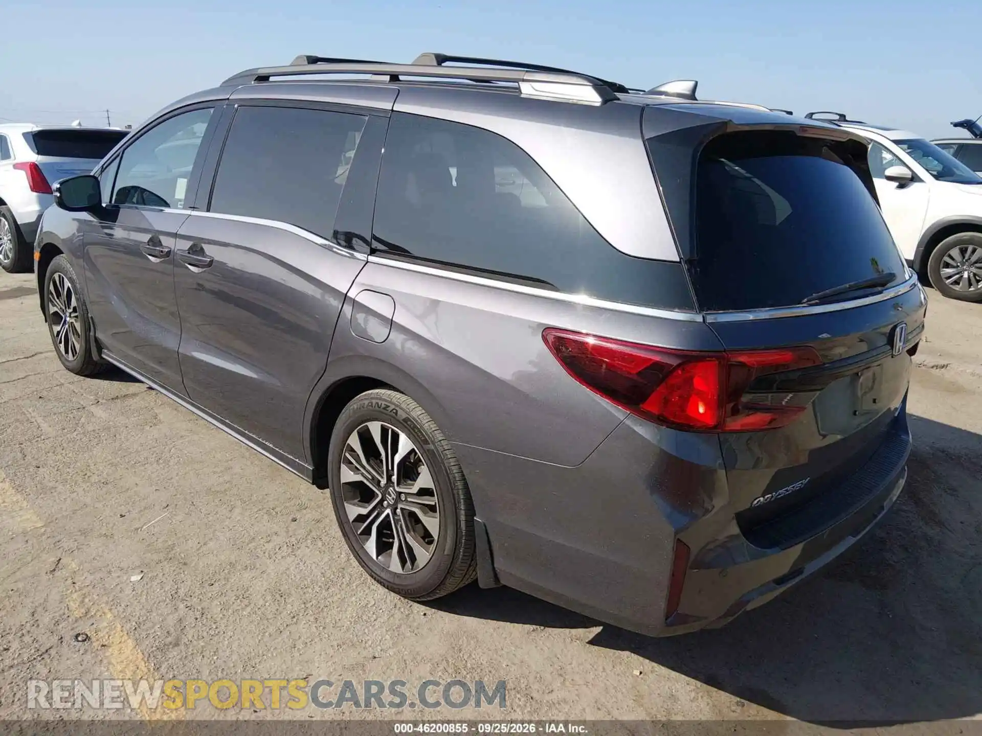 3 Photograph of a damaged car 5FNRL6H92SB028357 HONDA ODYSSEY 2025