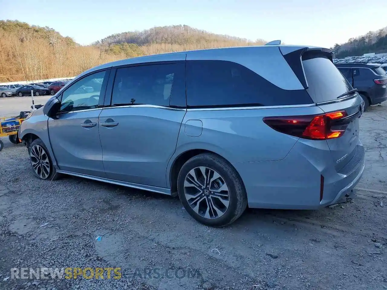 2 Фотография поврежденного автомобиля 5FNRL6H9XSB071635 HONDA ODYSSEY 2025