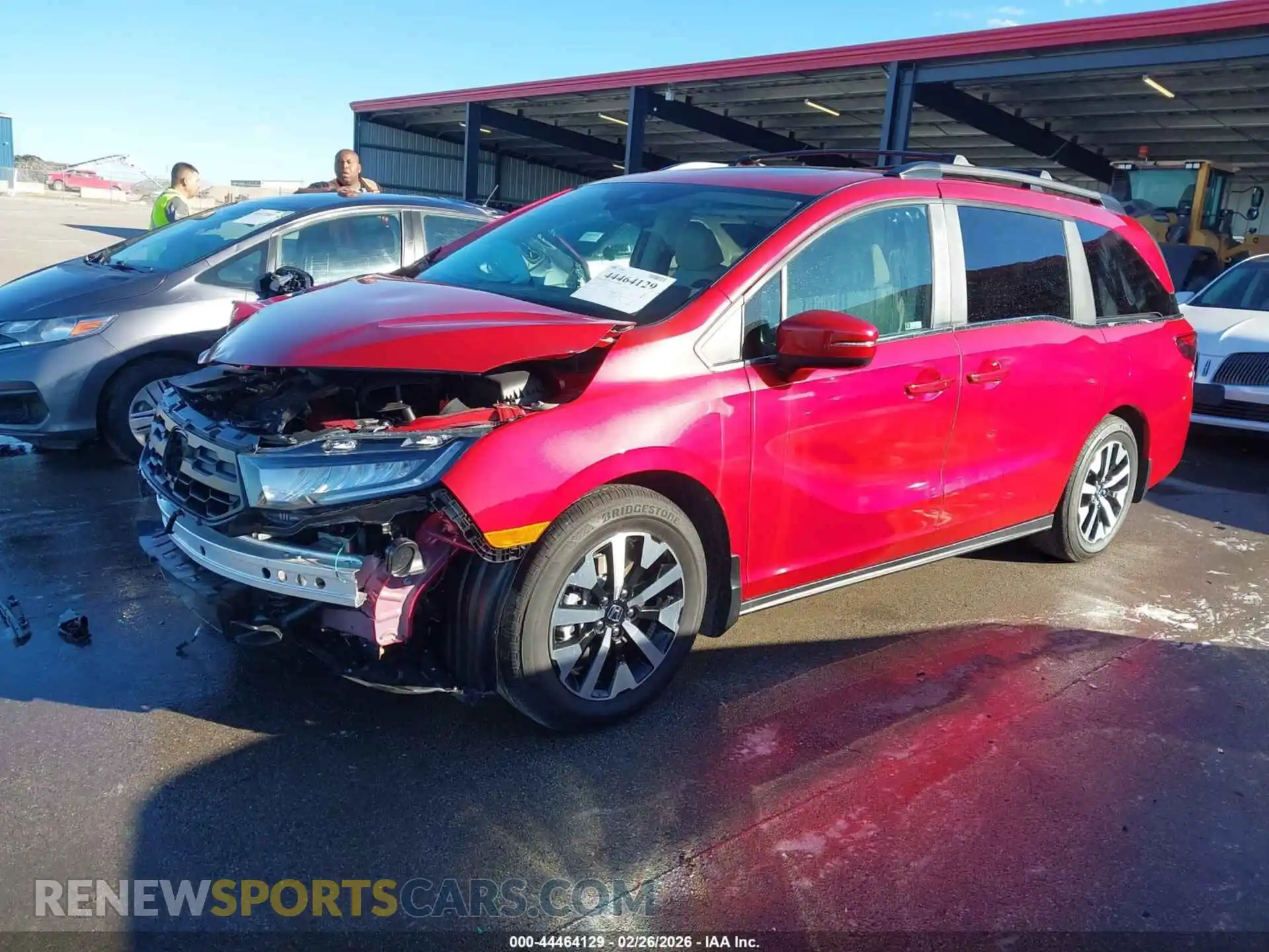 2 fotografías del automóvil dañado 5FNRL6H61TB012612 HONDA ODYSSEY 2026