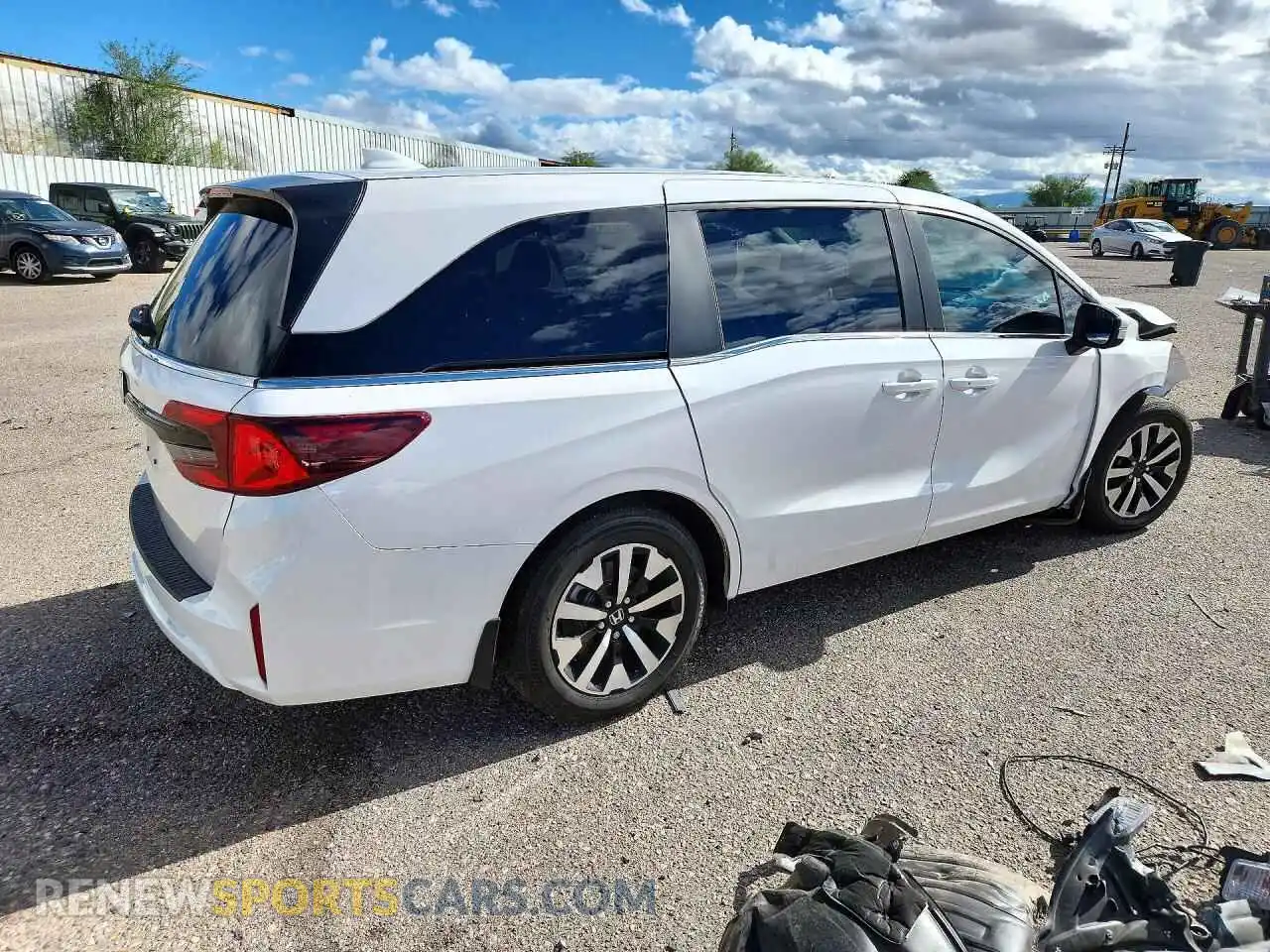 3 fotografías del automóvil dañado 5FNRL6H65TB027002 HONDA ODYSSEY 2026