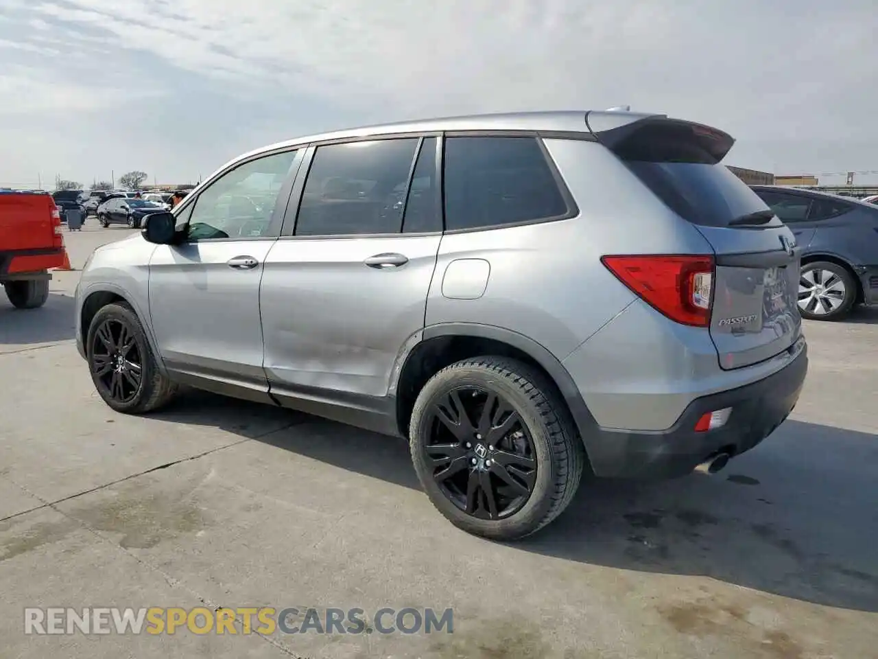 2 Photograph of a damaged car 5FNYF7H24KB009207 HONDA PASSPORT 2019
