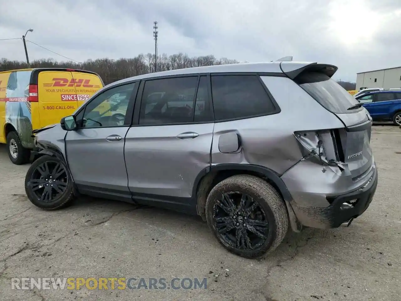 2 Photograph of a damaged car 5FNYF7H29KB009770 HONDA PASSPORT 2019