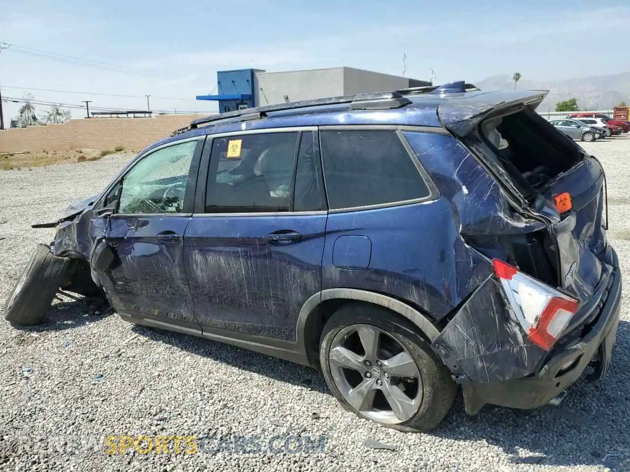 2 fotografías del automóvil dañado 5FNYF7H92KB008344 HONDA PASSPORT 2019
