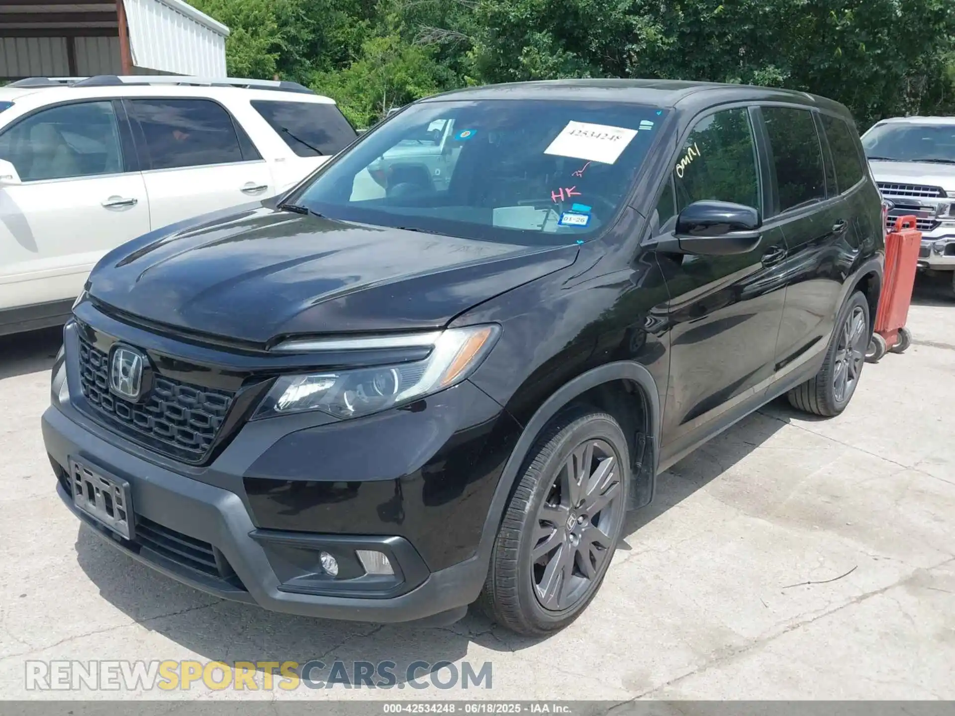 2 Фотография поврежденного автомобиля 5FNYF7H57LB005700 HONDA PASSPORT 2020