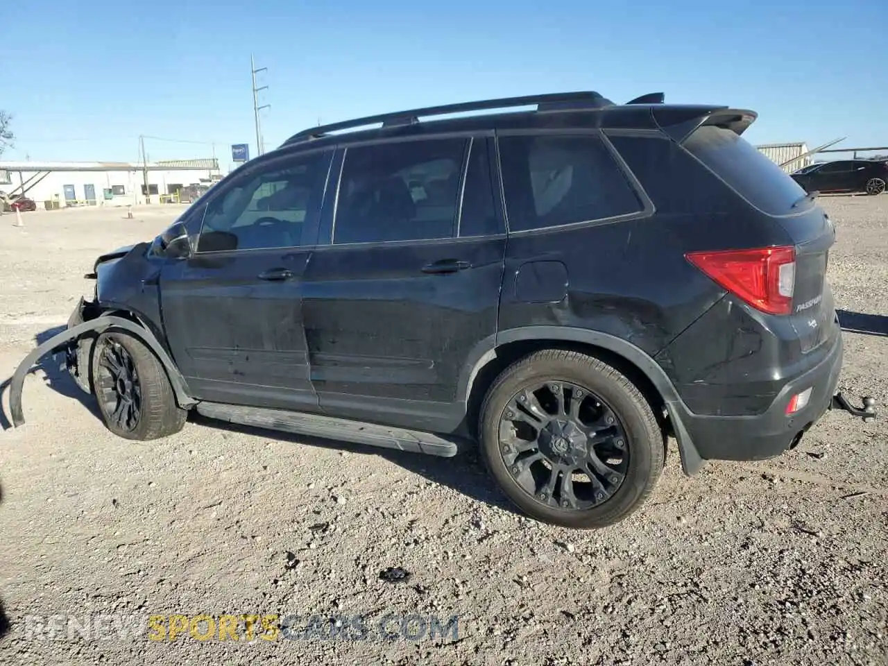 2 Photograph of a damaged car 5FNYF8H9XLB005604 HONDA PASSPORT 2020