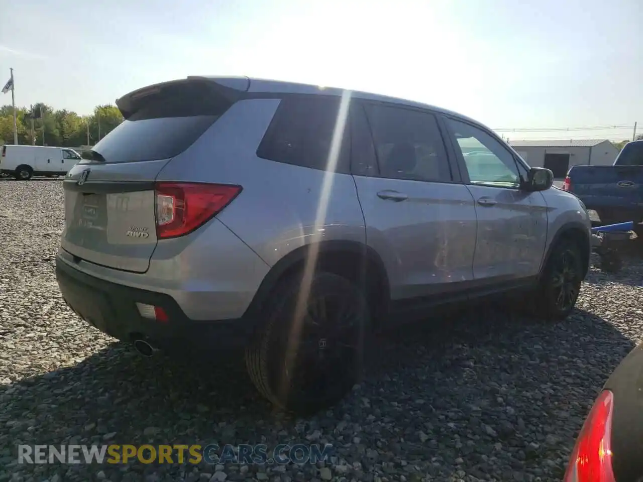 3 Фотография поврежденного автомобиля 5FNYF8H27MB003085 HONDA PASSPORT 2021