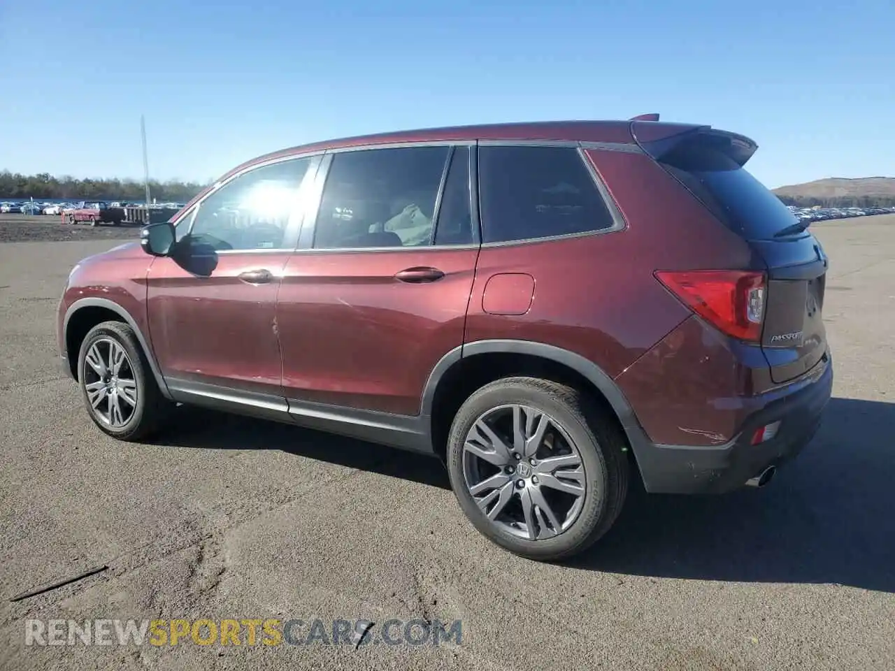 2 Photograph of a damaged car 5FNYF8H52MB014845 HONDA PASSPORT 2021