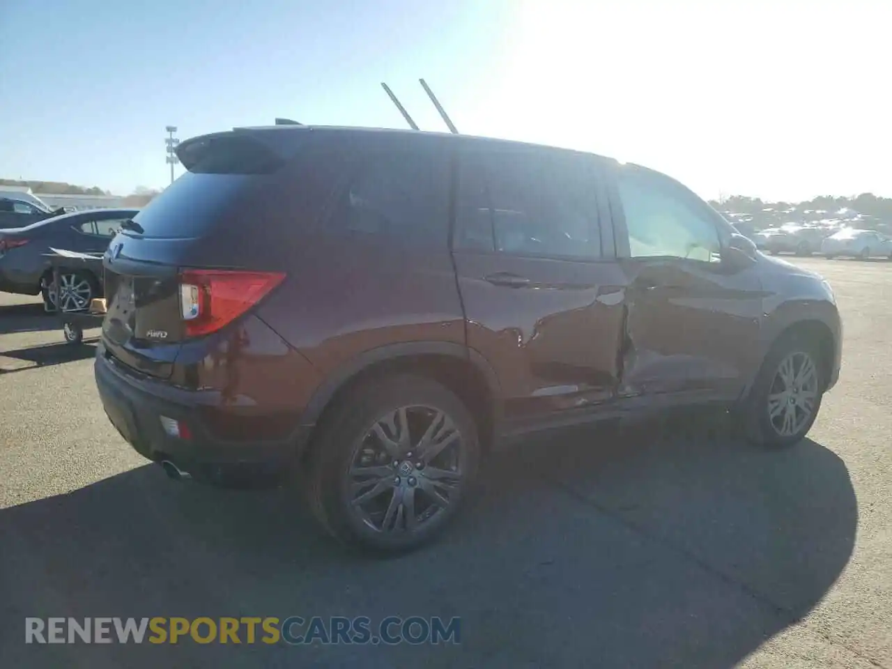 3 Photograph of a damaged car 5FNYF8H52MB014845 HONDA PASSPORT 2021