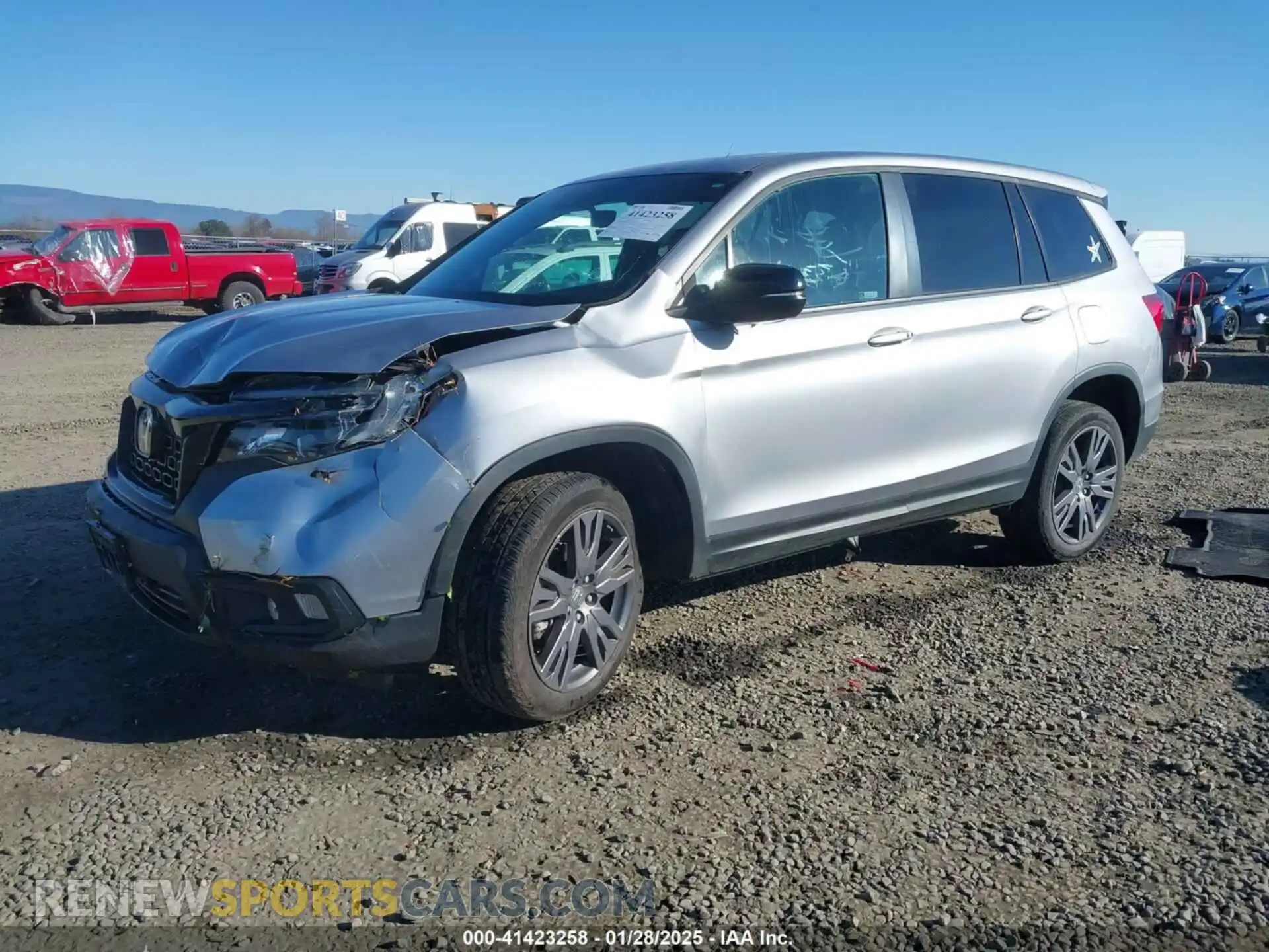 2 Photograph of a damaged car 5FNYF8H54MB026155 HONDA PASSPORT 2021