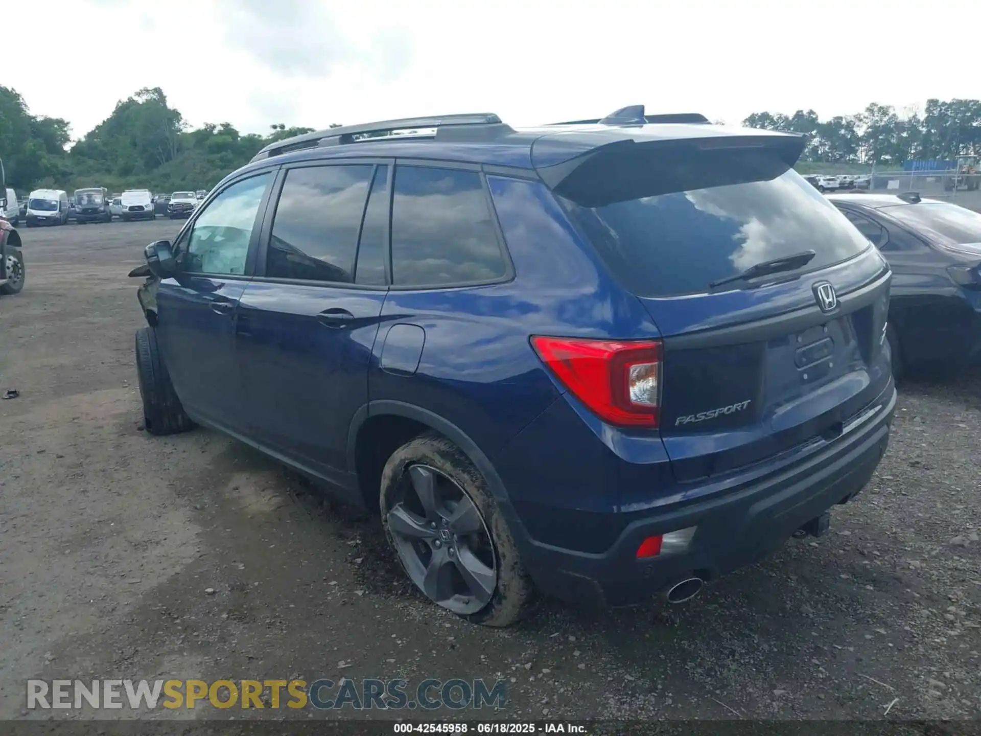 3 fotografías del automóvil dañado 5FNYF8H94MB008788 HONDA PASSPORT 2021