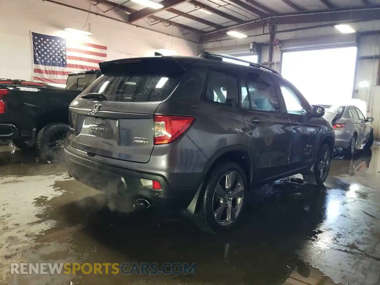 3 Photograph of a damaged car 5FNYF8H98MB012326 HONDA PASSPORT 2021