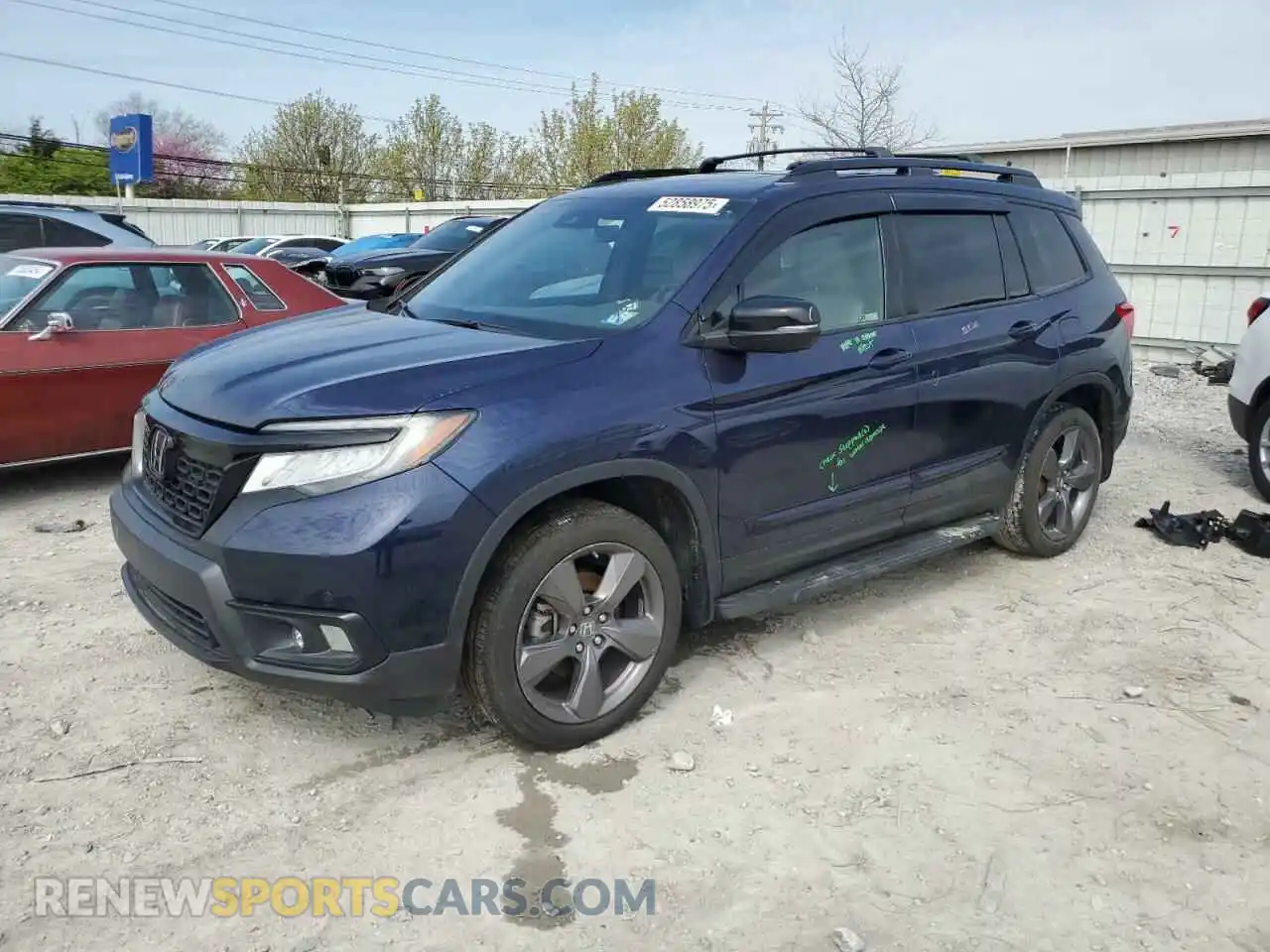 1 Photograph of a damaged car 5FNYF8H99MB042984 HONDA PASSPORT 2021