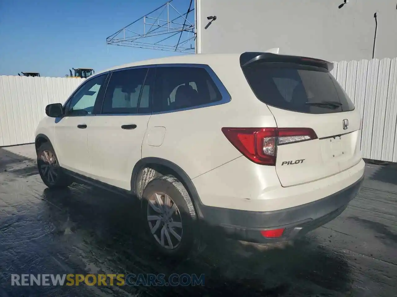 2 Photograph of a damaged car 5FNYF5H10KB012925 HONDA PILOT 2019