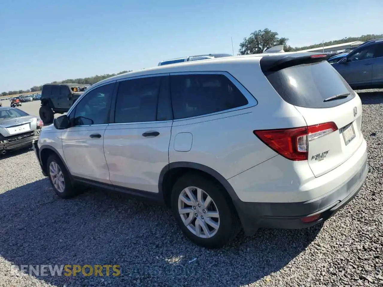 2 Photograph of a damaged car 5FNYF5H12KB006768 HONDA PILOT 2019