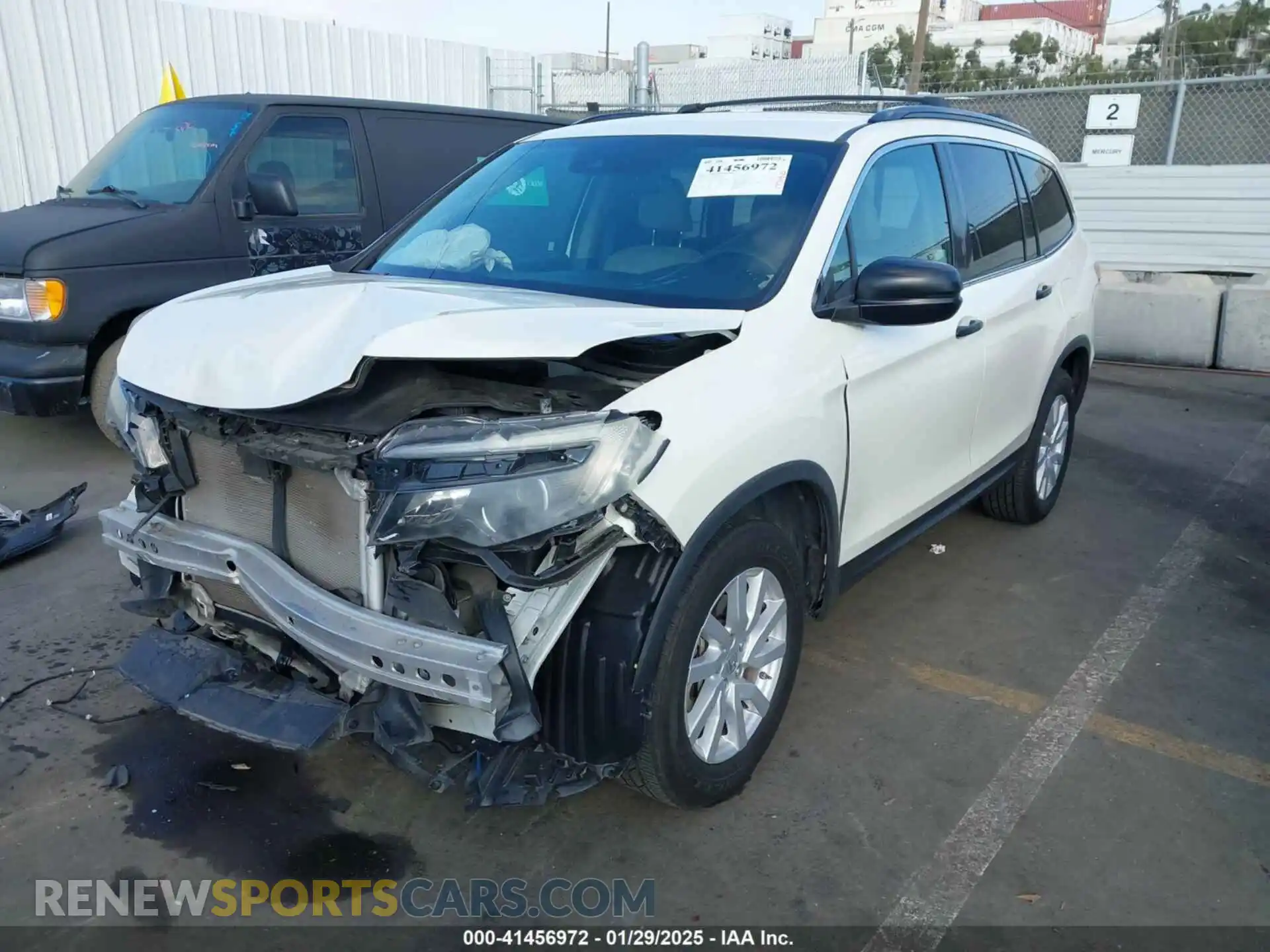 2 Photograph of a damaged car 5FNYF5H17KB016728 HONDA PILOT 2019