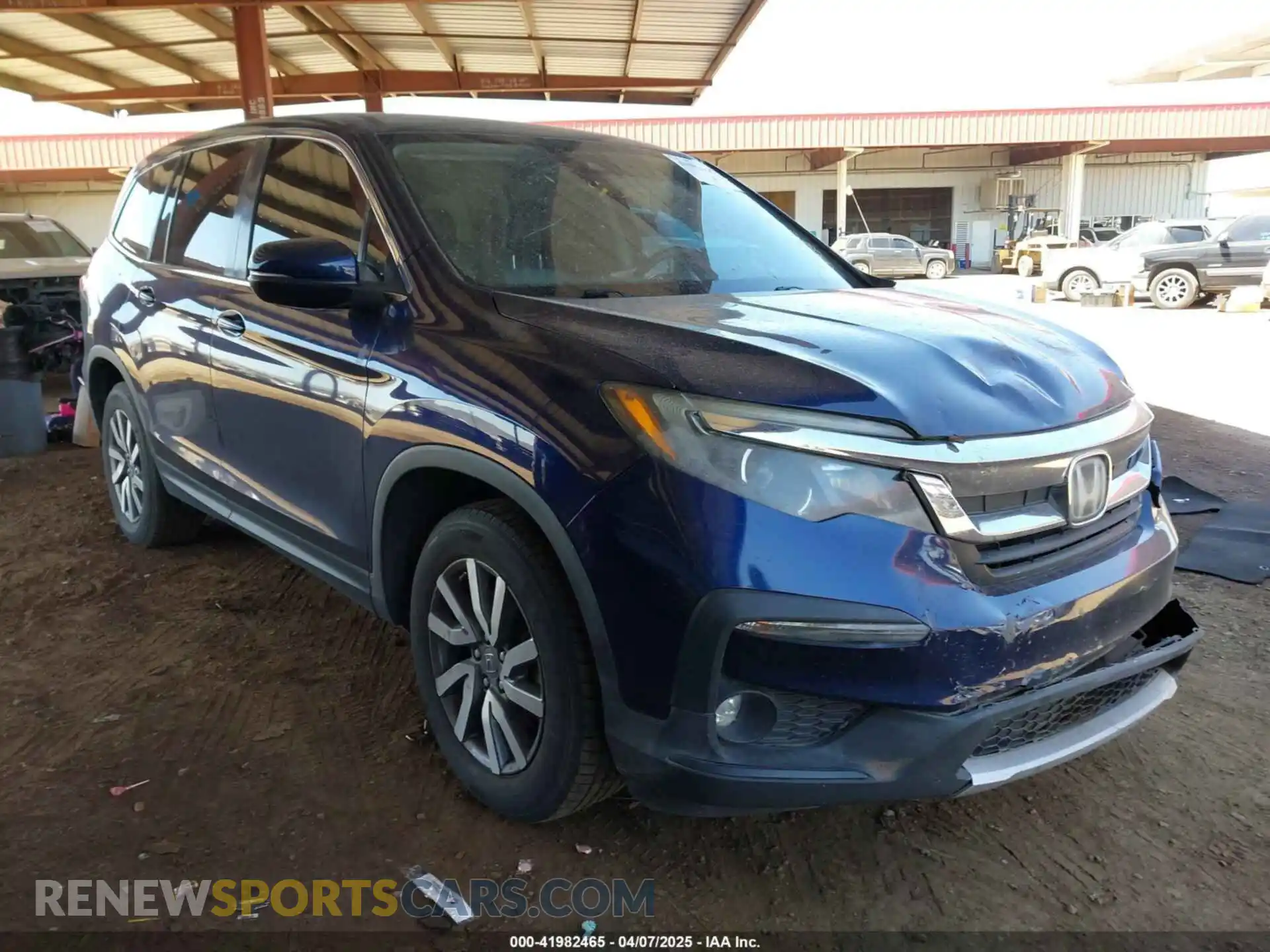 1 Photograph of a damaged car 5FNYF5H36KB024336 HONDA PILOT 2019