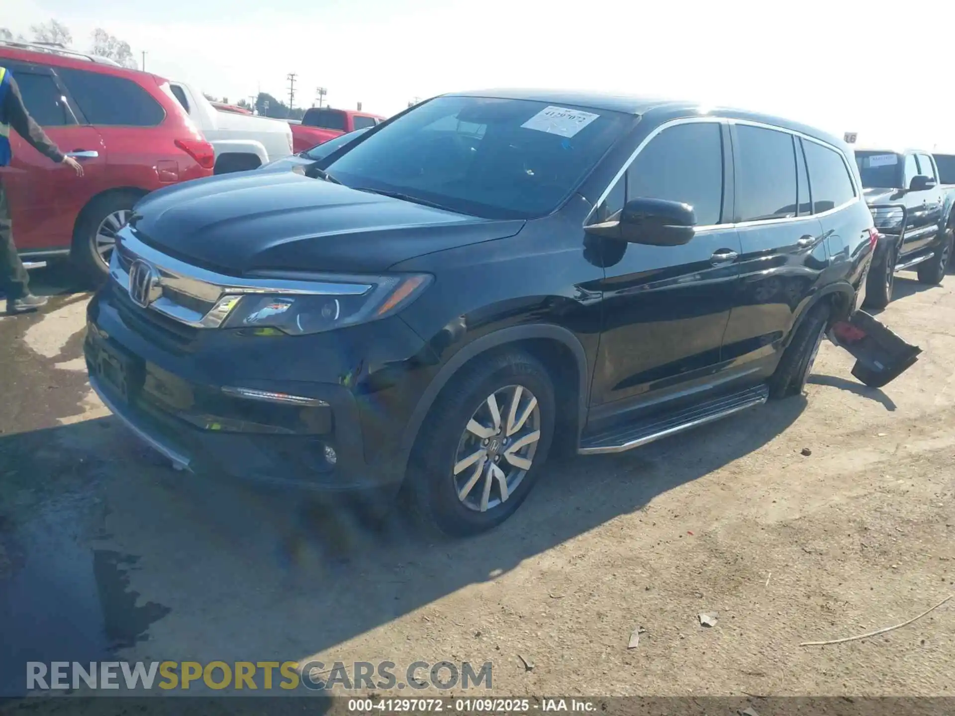 2 Photograph of a damaged car 5FNYF5H50KB042851 HONDA PILOT 2019
