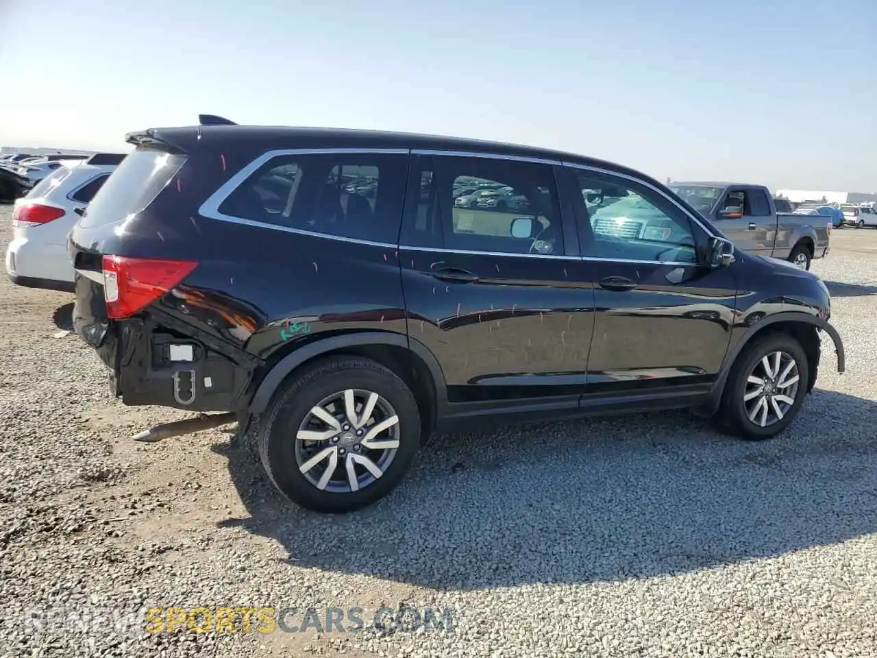 3 Photograph of a damaged car 5FNYF5H51KB047038 HONDA PILOT 2019