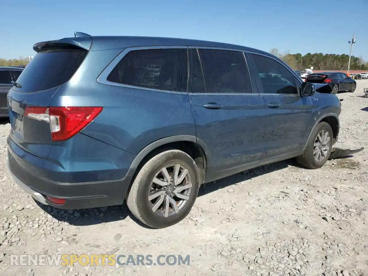 3 Photograph of a damaged car 5FNYF5H56KB043714 HONDA PILOT 2019