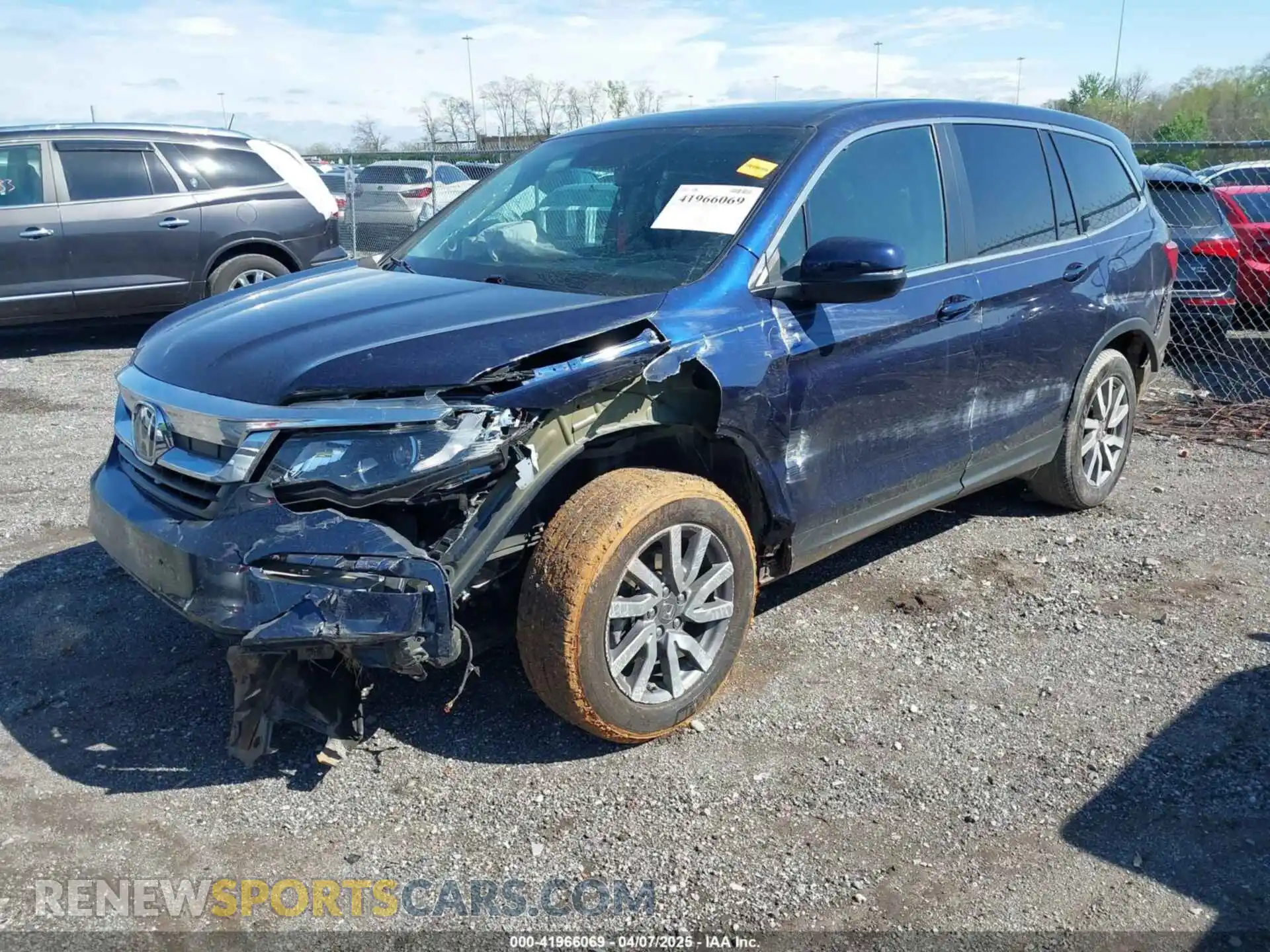 2 Photograph of a damaged car 5FNYF5H58KB032245 HONDA PILOT 2019
