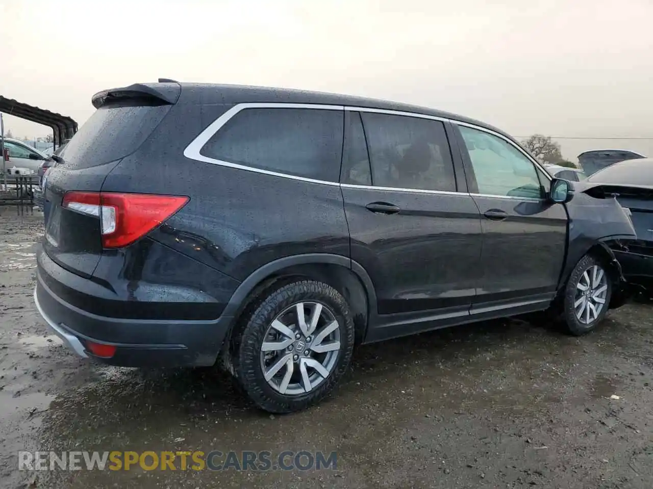 3 Photograph of a damaged car 5FNYF5H58KB036456 HONDA PILOT 2019