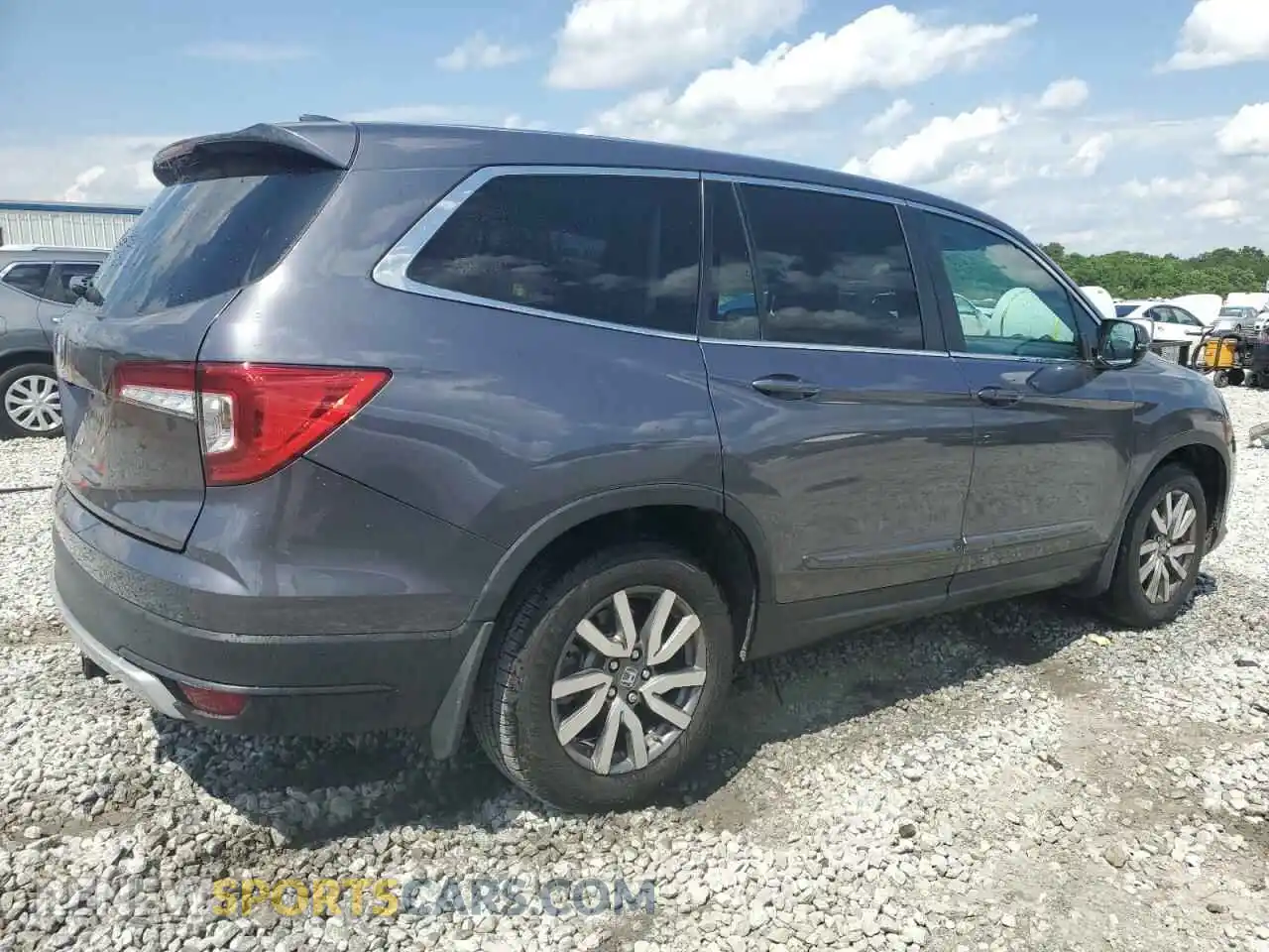 3 Photograph of a damaged car 5FNYF5H59KB028124 HONDA PILOT 2019