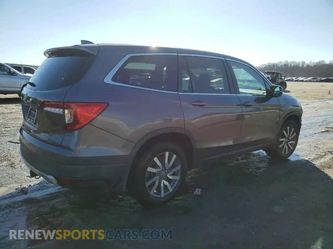 3 Photograph of a damaged car 5FNYF5H59KB036921 HONDA PILOT 2019