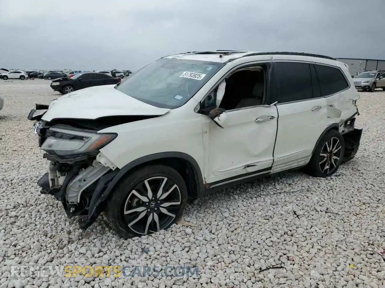 1 Photograph of a damaged car 5FNYF5H66KB017431 HONDA PILOT 2019
